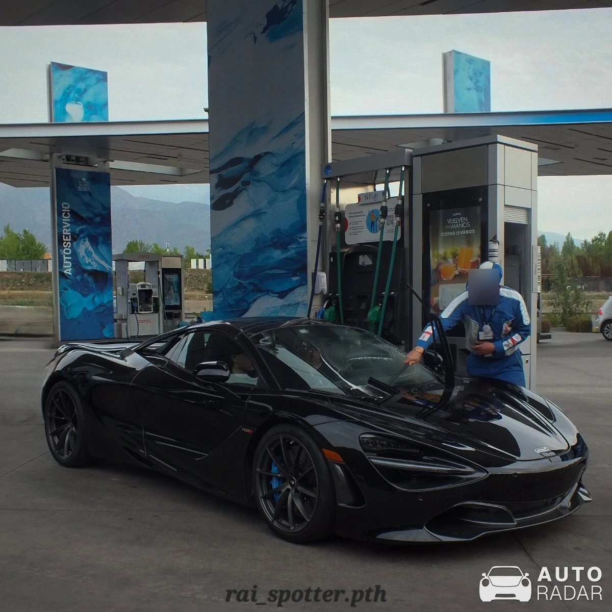 McLaren 720S spotted in Vitacura, Chile