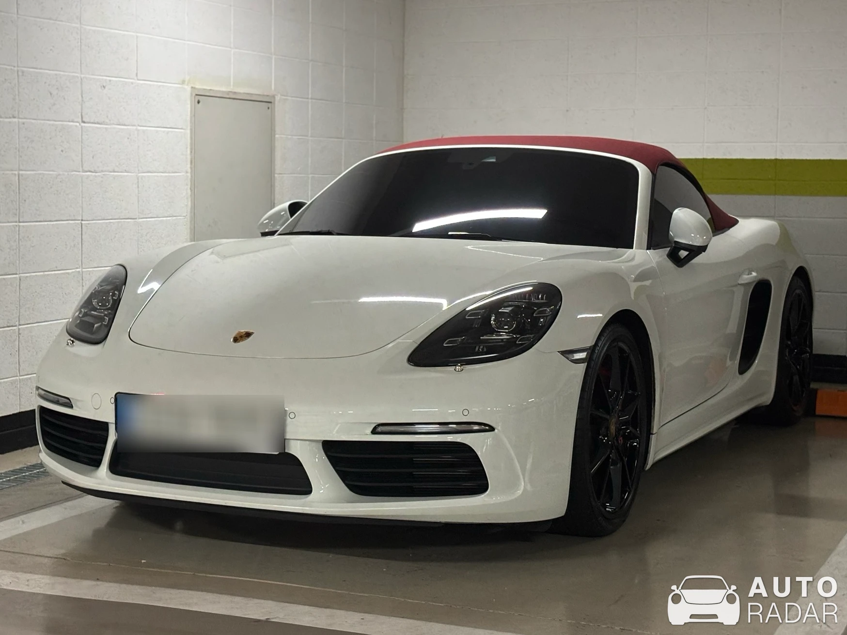 Porsche 718 Boxster spotted in Changwon-si