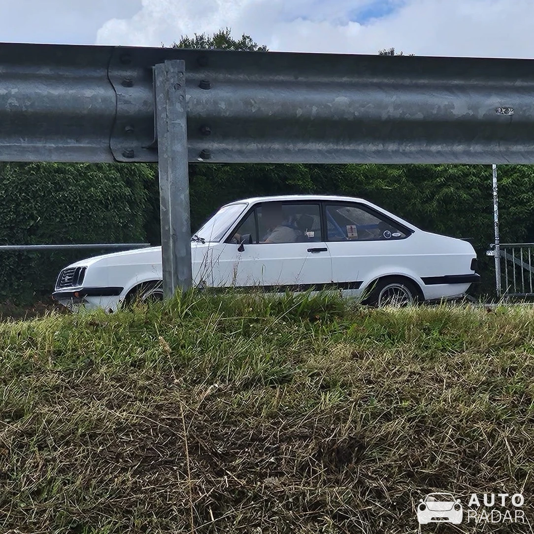 Ford Escort RS2000 spotted in Nürburg