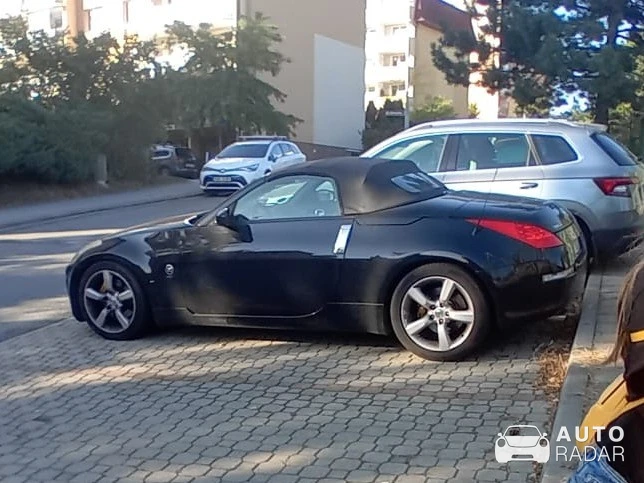 Nissan 350Z Roadster spotted in Třebíč, Czechia