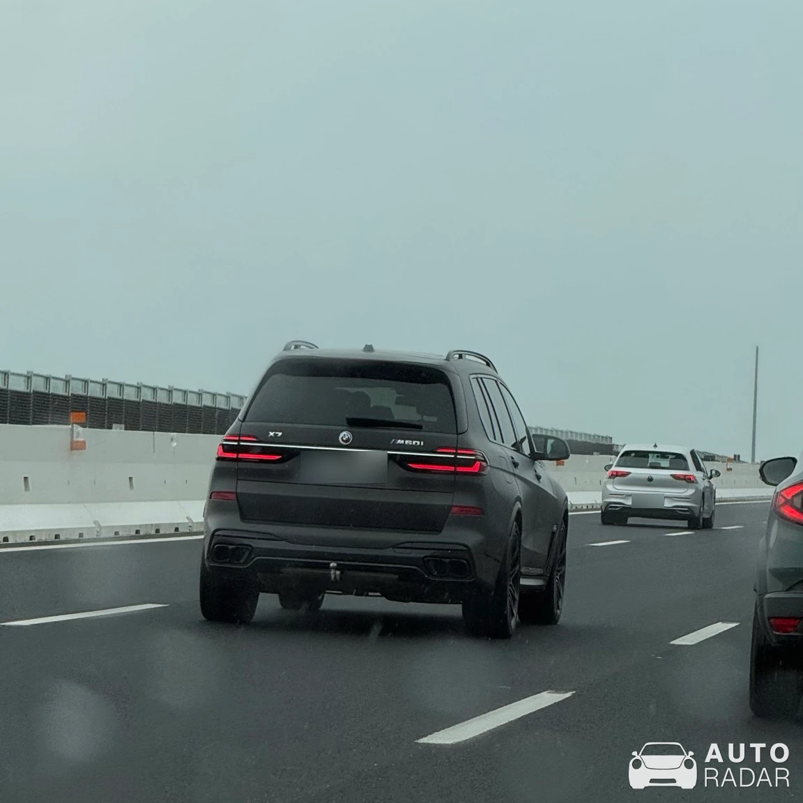 BMW X7 M60i xDrive G07 spotted in Zona Industriale