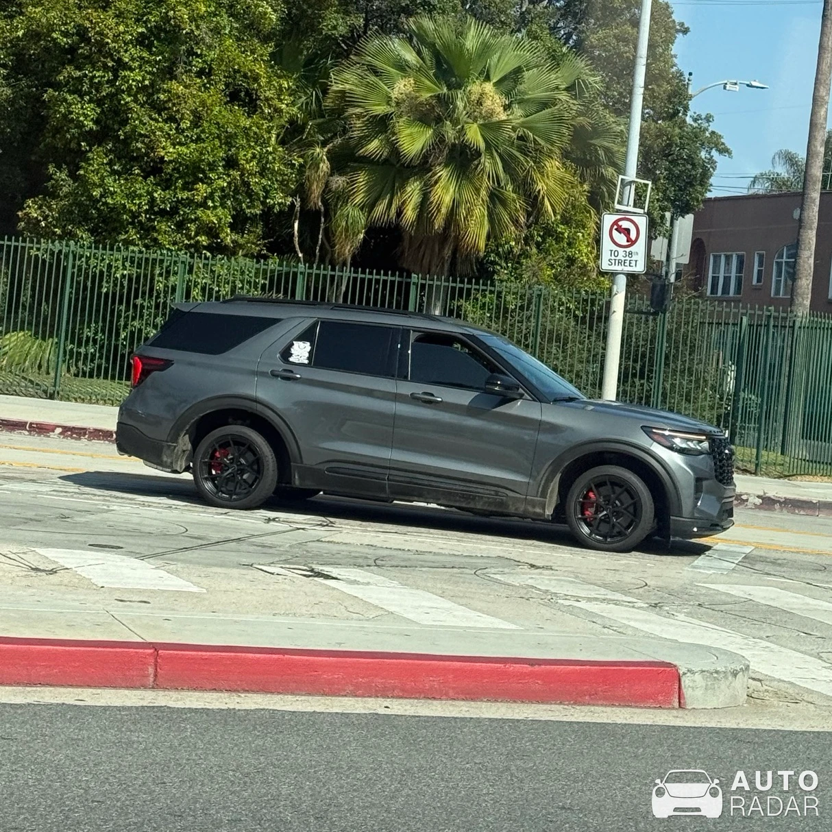 Ford Explorer ST spotted in Los Angeles