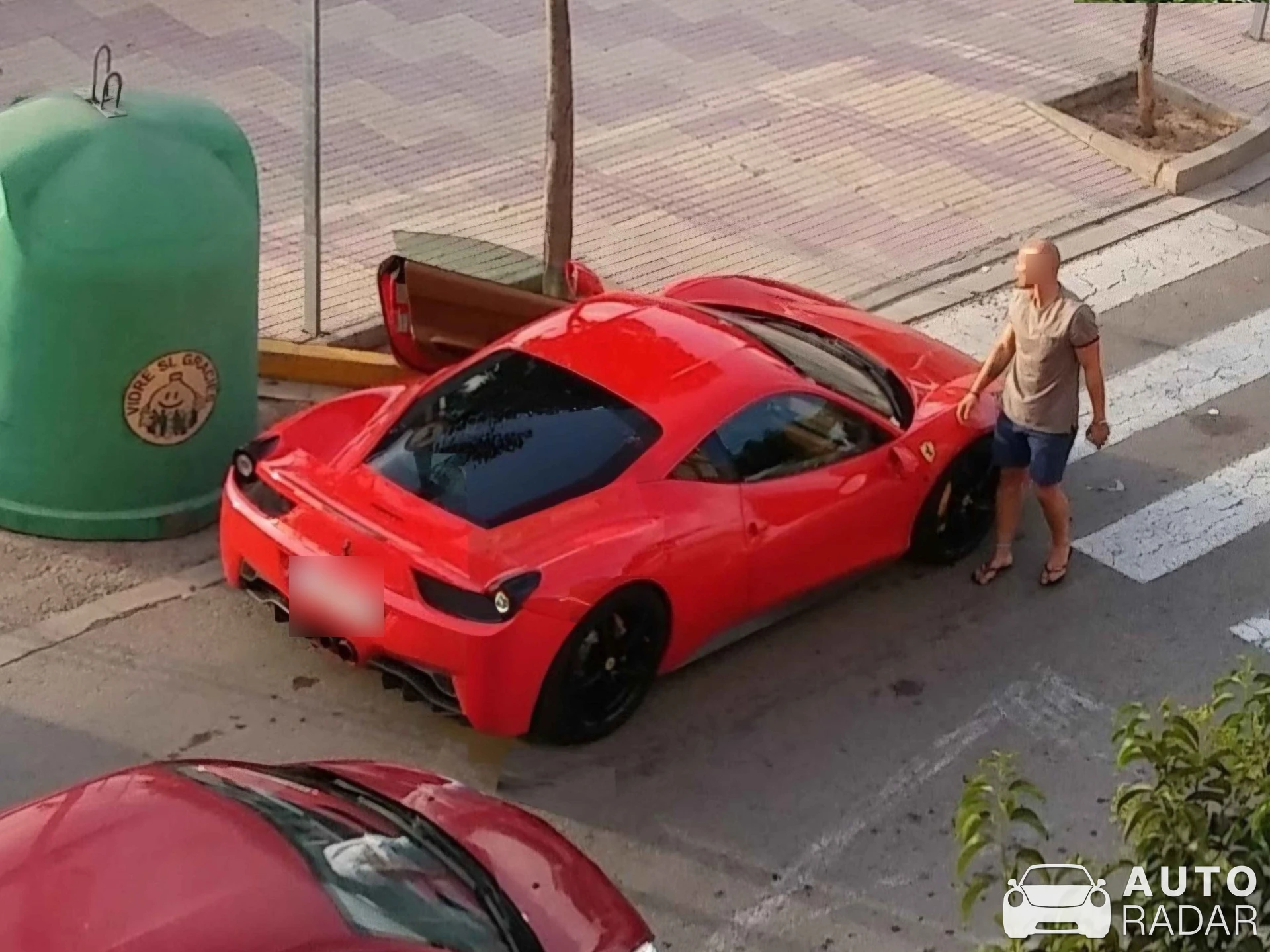 Ferrari 458 Italia spotted in Cullera, Spain