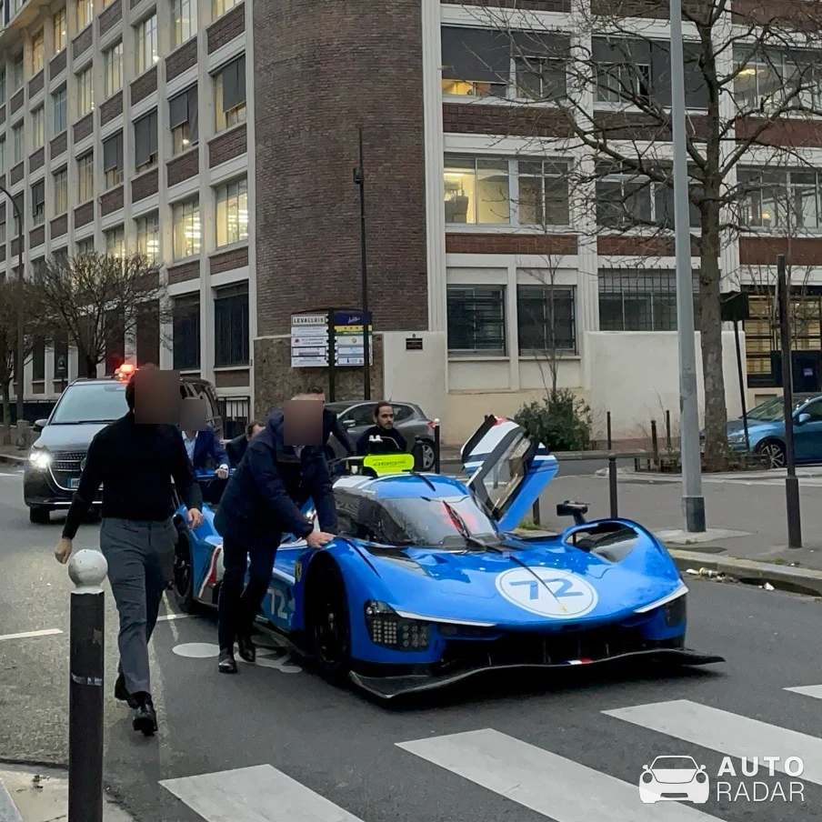 Ferrari 499P Modificata spotted in Levallois-Perret