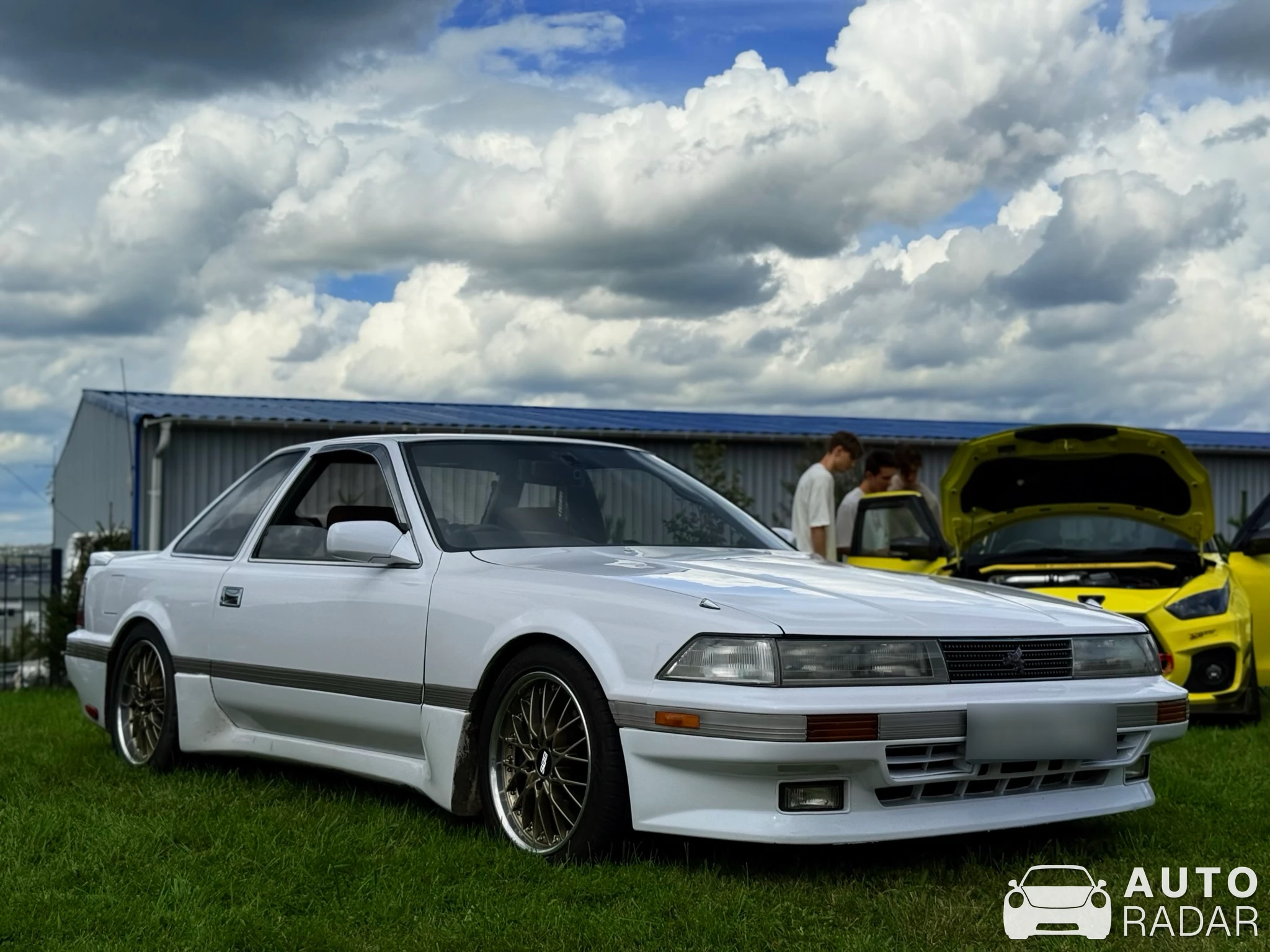 Toyota Soarer Z20 spotted in Красноярск