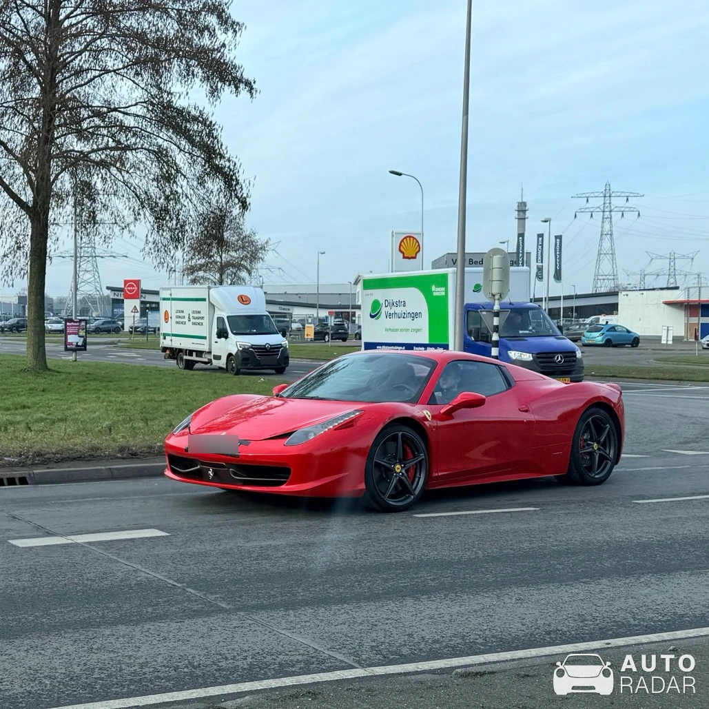 Ferrari 458 Italia spotted in Hengelo, Nederland