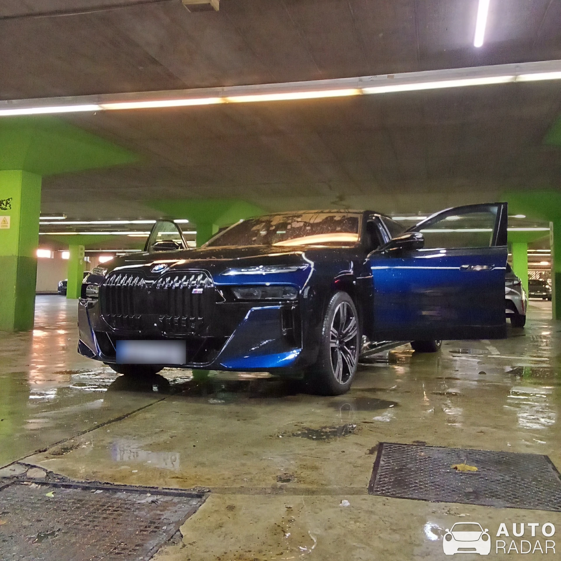 BMW i7 M70 G70 spotted in Sarajevo, Bosnia and Herzegovina