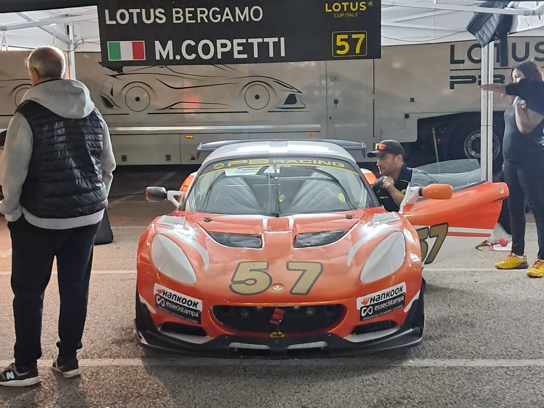Lotus Exige V6 Cup R