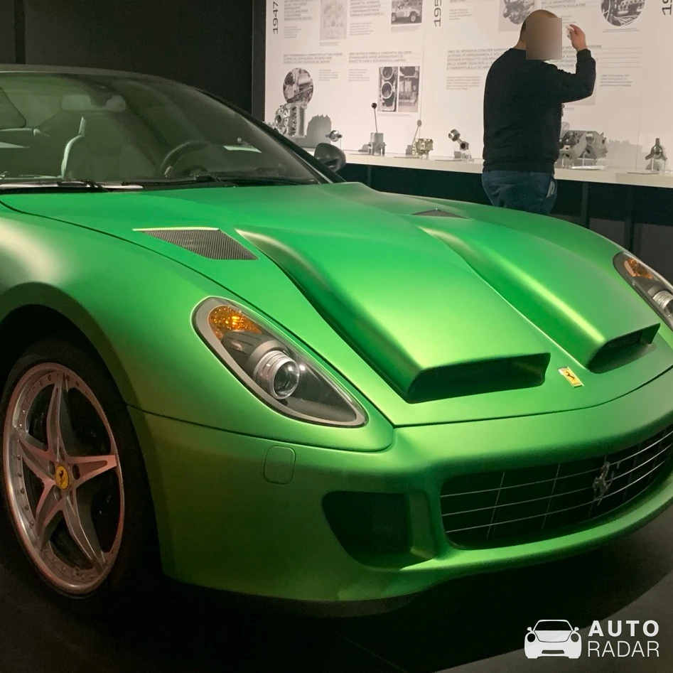 Ferrari 599 HY-KERS spotted in Maranello