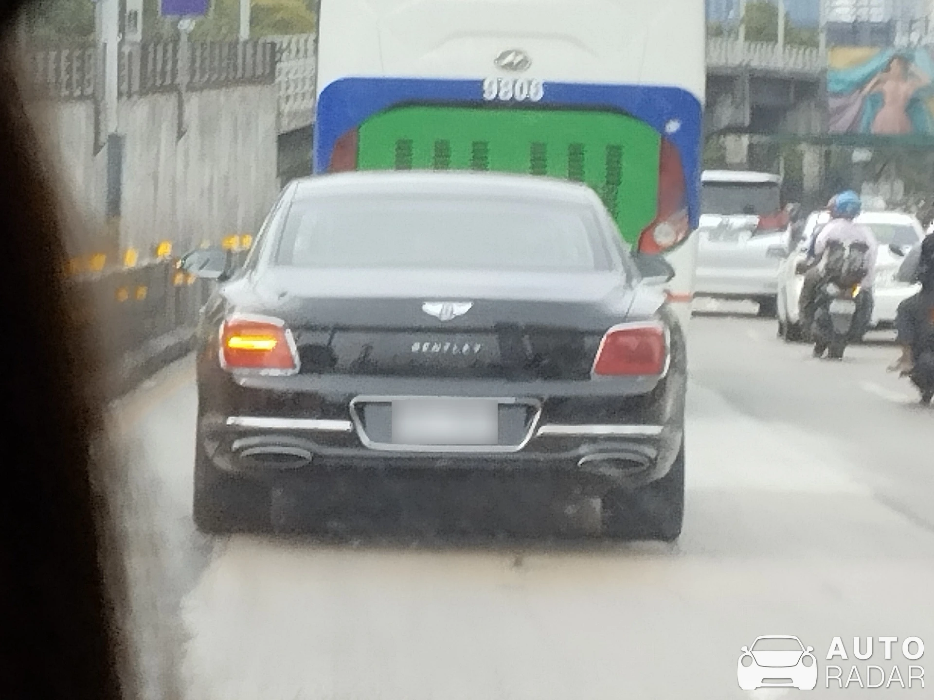 Bentley Flying Spur V8 spotted in Manila, Philippines