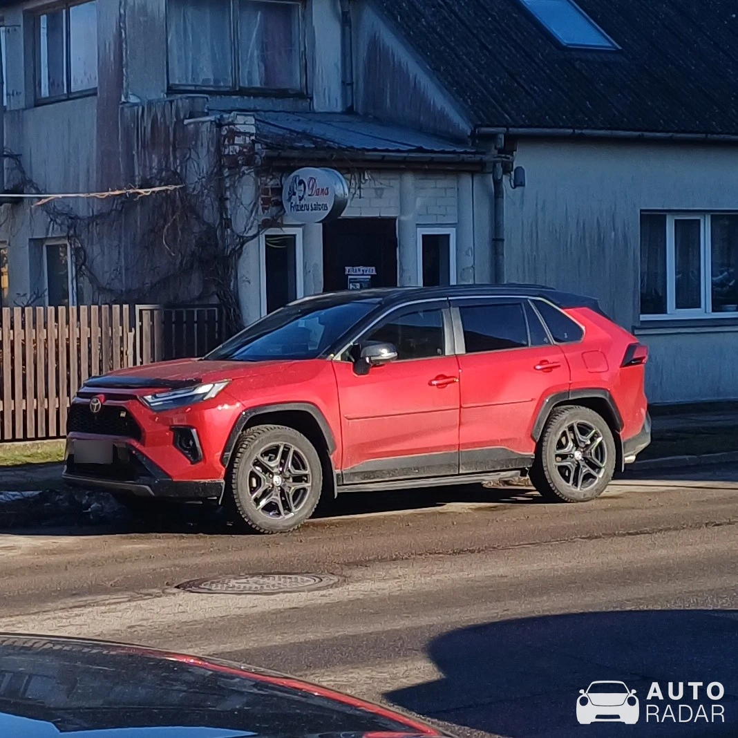 Toyota RAV4 PHEV GR Sport spotted in Liepāja