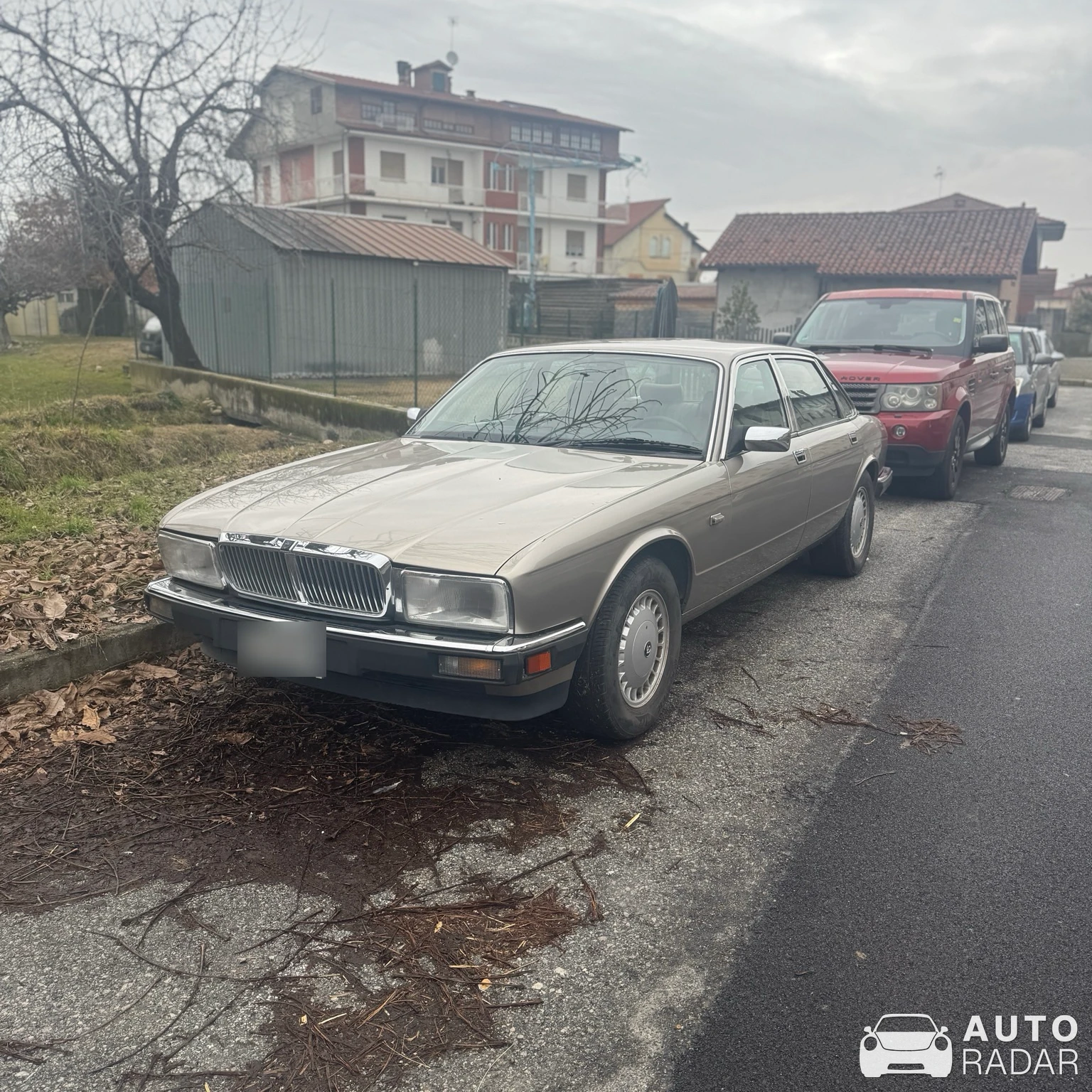Jaguar XJ spotted in Murazzo, Italia