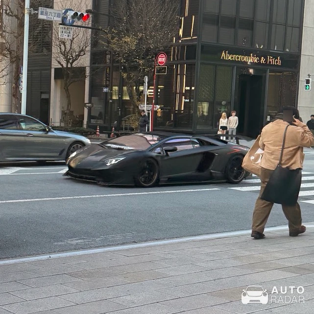 Lamborghini Aventador LP750-4 SuperVeloce spotted in Chuo City, Japan