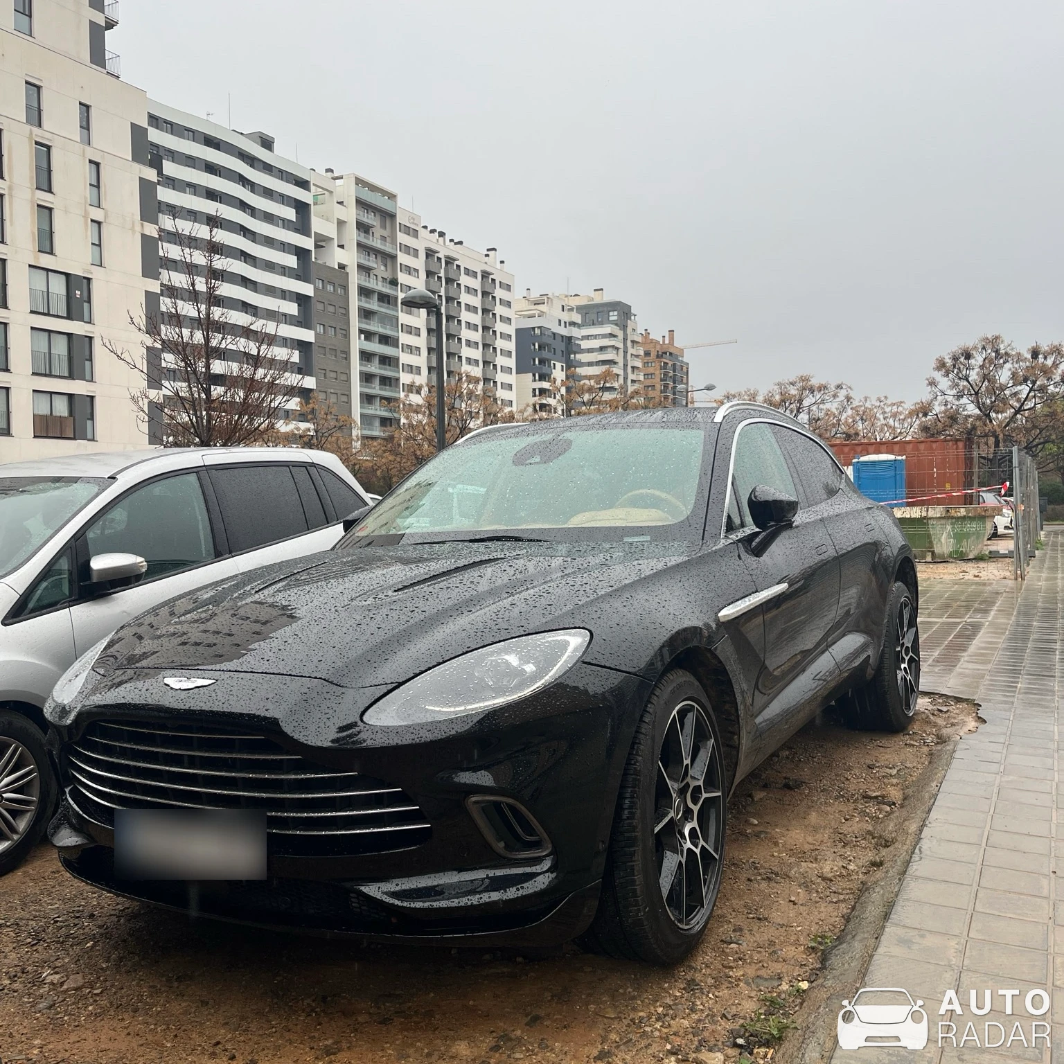 Aston Martin DBX spotted in València, España