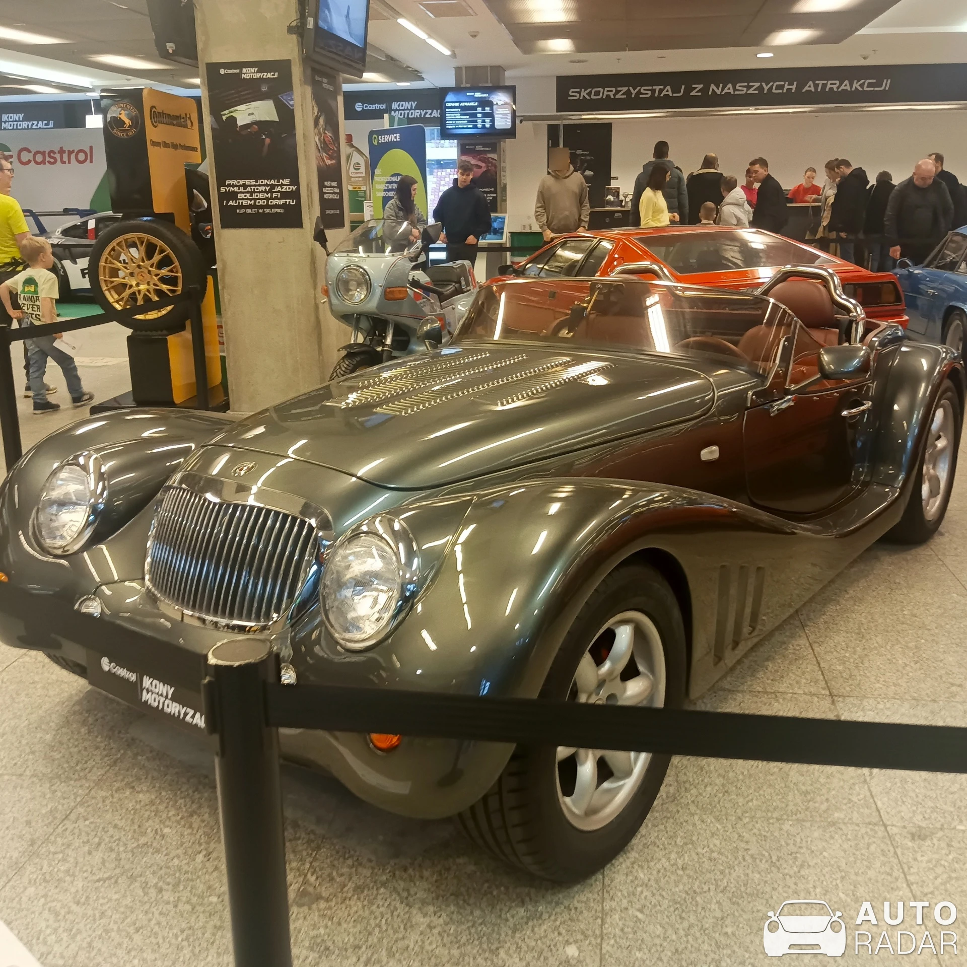 Morgan Leopard 6 Litre Roadster spotted in Warszawa