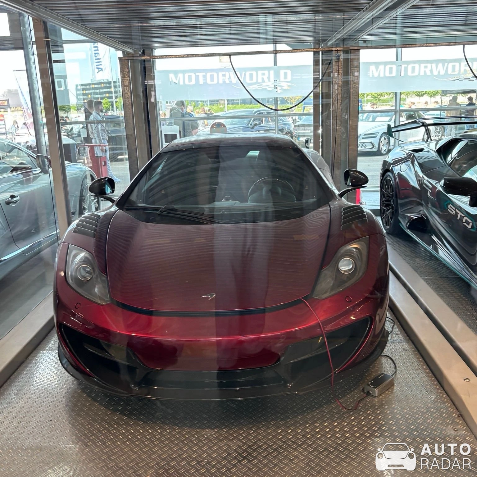 McLaren MP4/12 spotted in Böblingen
