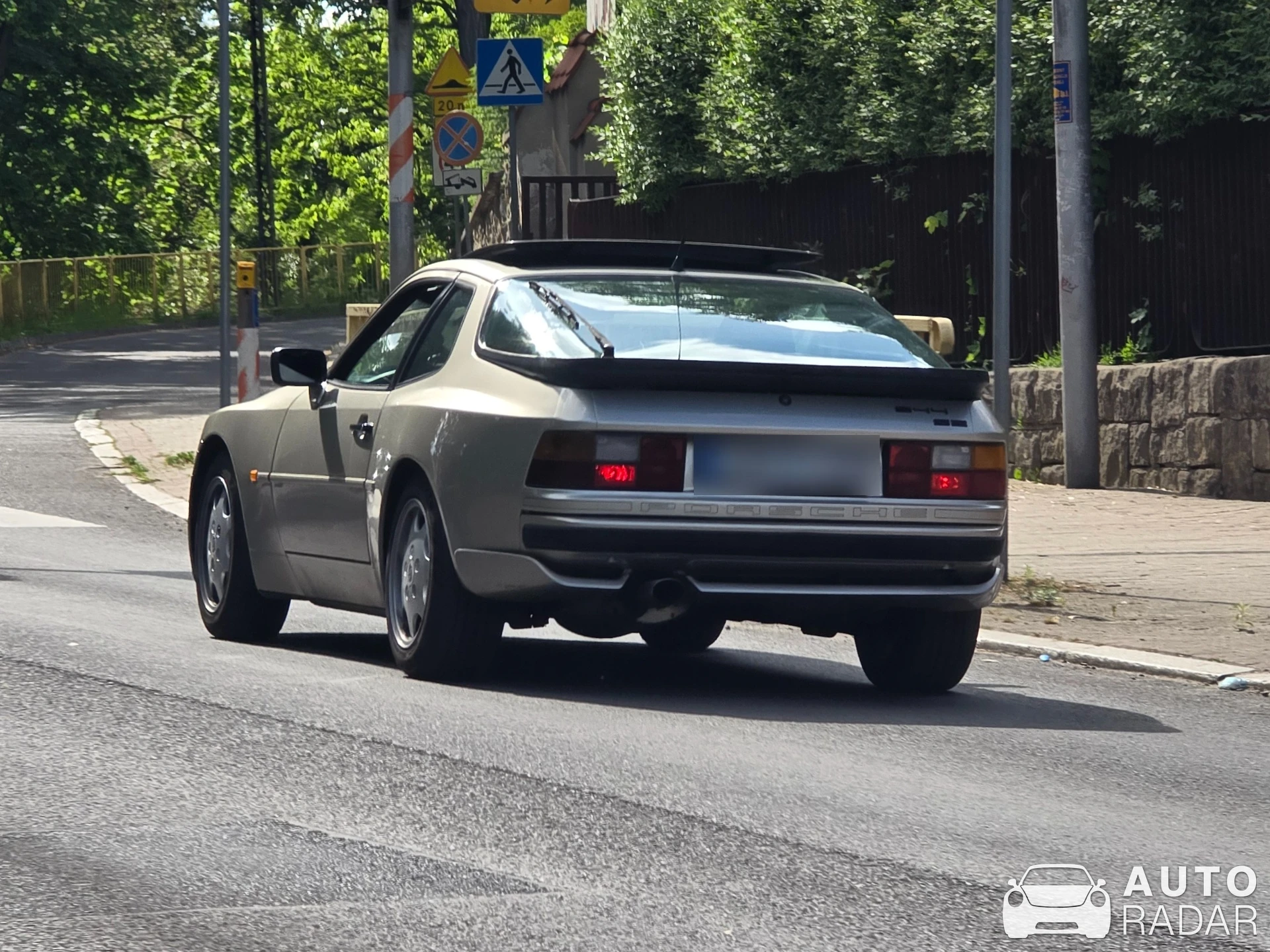 Porsche 944 S spotted in Lwówek Śląski