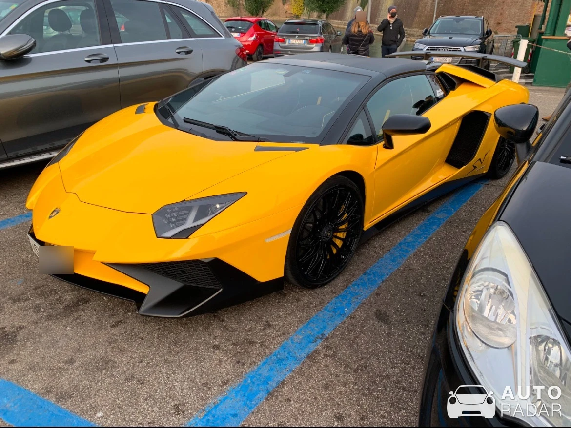 Lamborghini Aventador LP750-4 SuperVeloce Roadster spotted in Peschiera del Garda, Italy