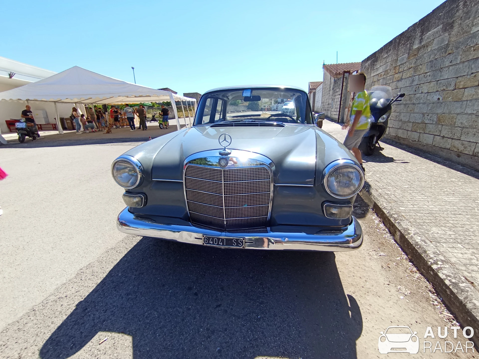 Mercedes-Benz 300 SEL 4.5 spotted in Romana