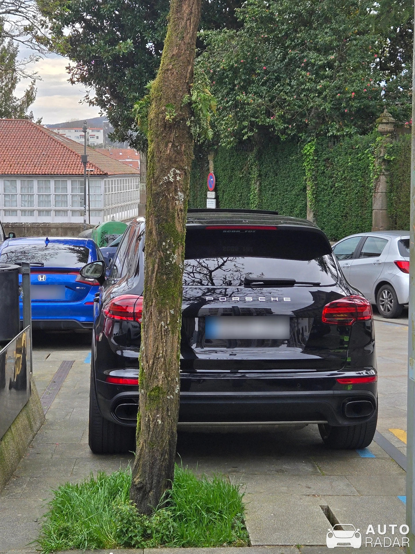 Porsche Cayenne spotted in Santiago de Compostela