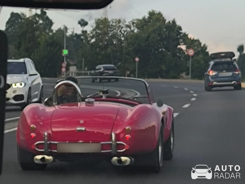 Shelby Competition Cobra 289 spotted in Le Locle