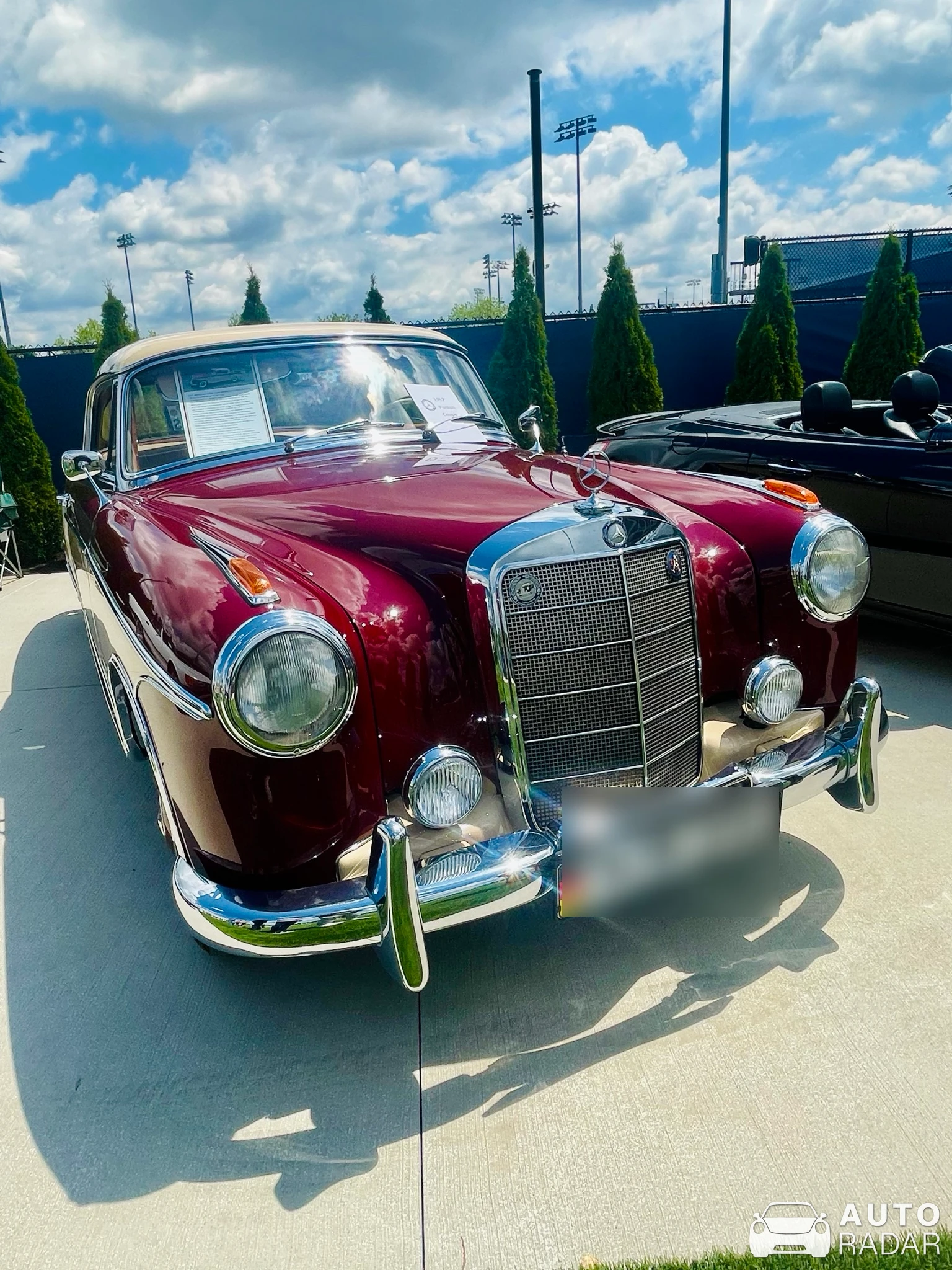 Mercedes-Benz W128 spotted in Mason