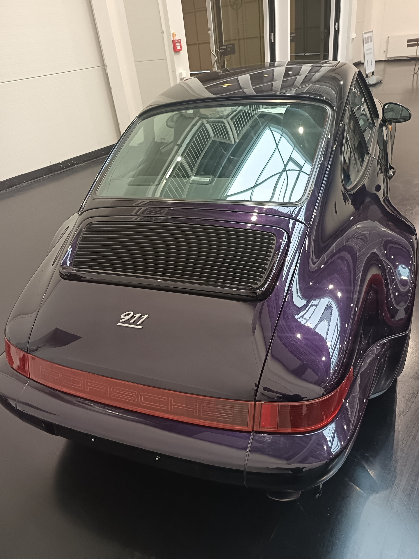 Porsche 964 Carrera 4 30th Anniverary