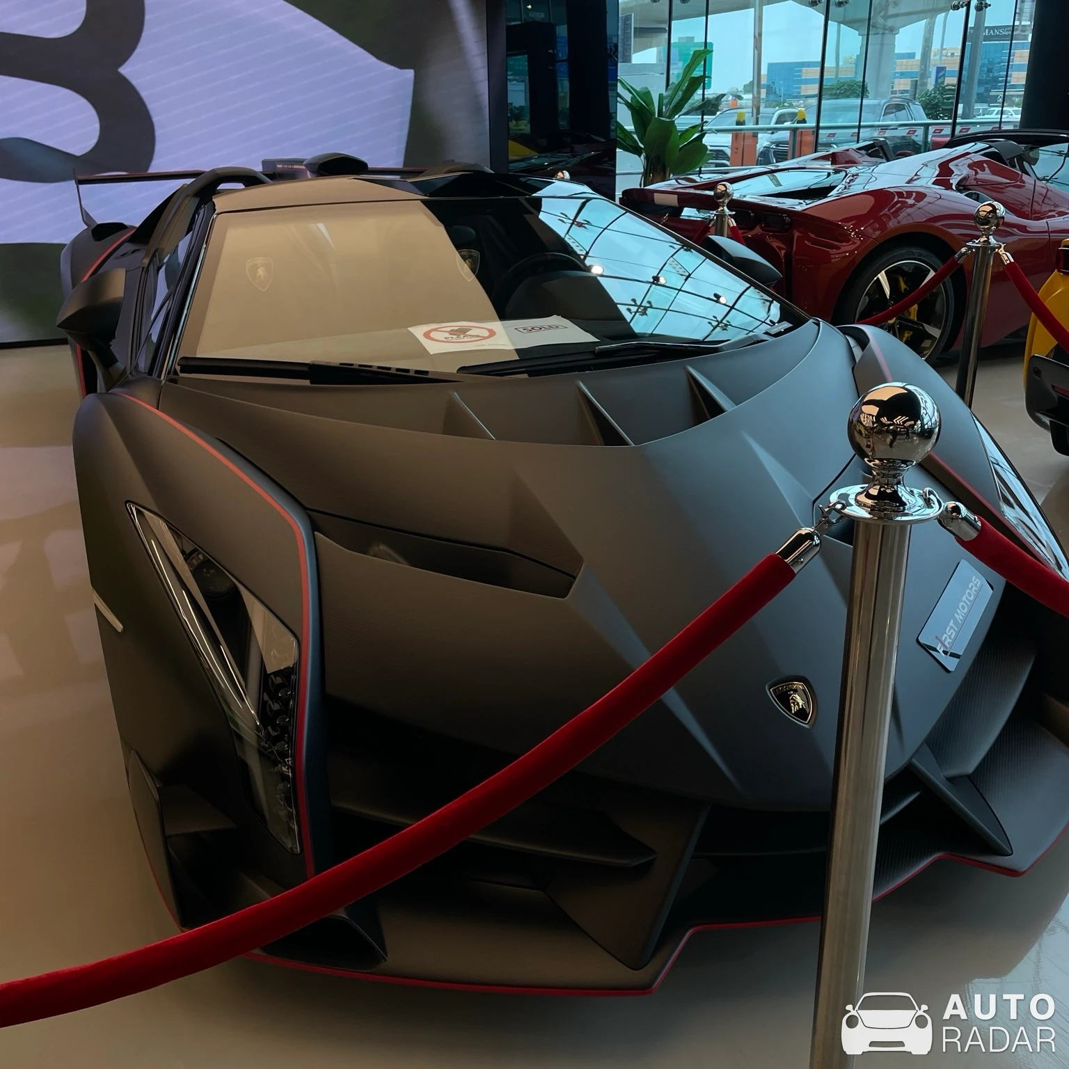 Lamborghini Veneno LP750-4 Roadster spotted in Dubai