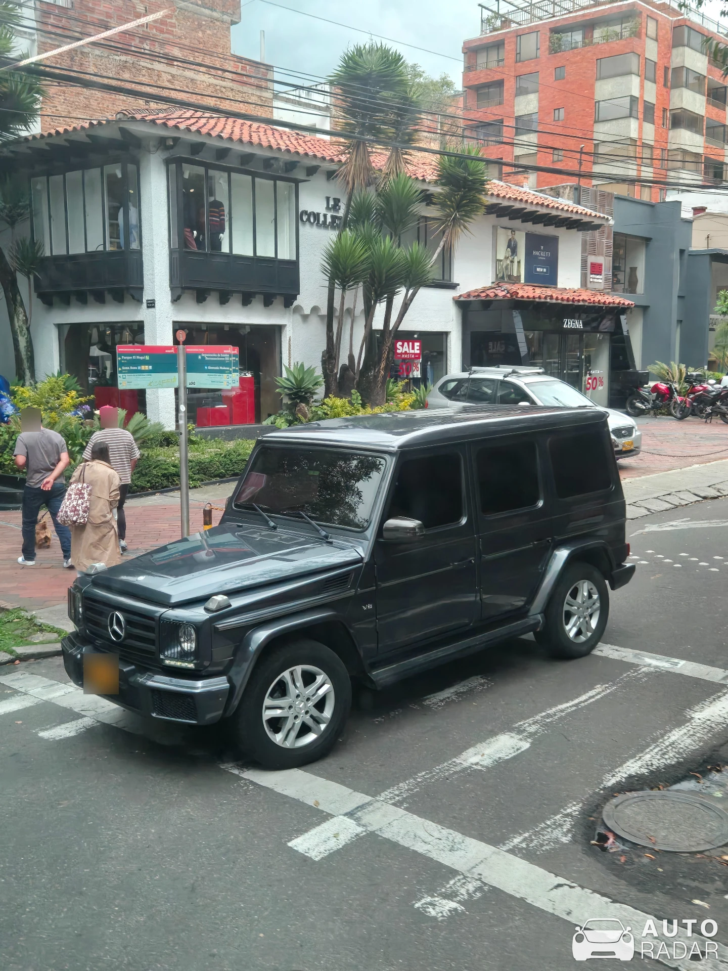 Mercedes-Benz G 500 spotted in Bogotá, Colombia
