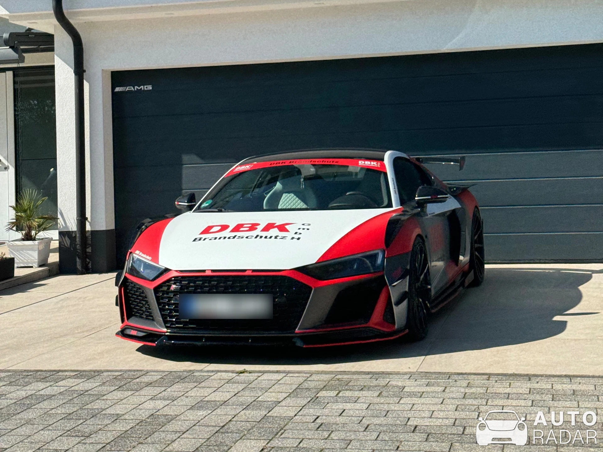 Audi R8 V10 spotted in Klingenberg am Main, Almanya
