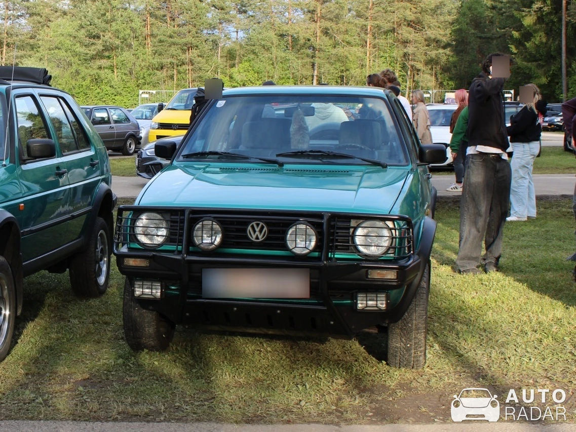 Volkswagen Golf Country spotted in Finkenstein am Faaker See