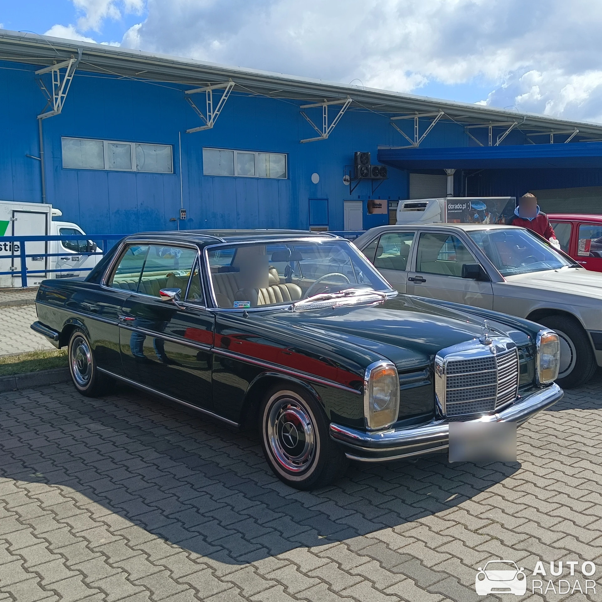 Mercedes-Benz 250C W114 spotted in Wrocław