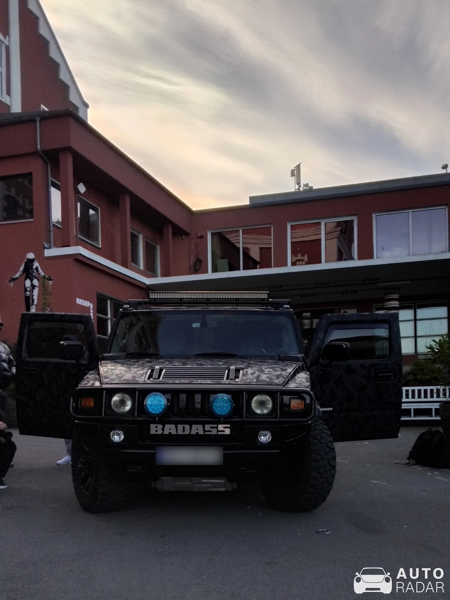 Hummer H2 spotted in Stavanger, Norway