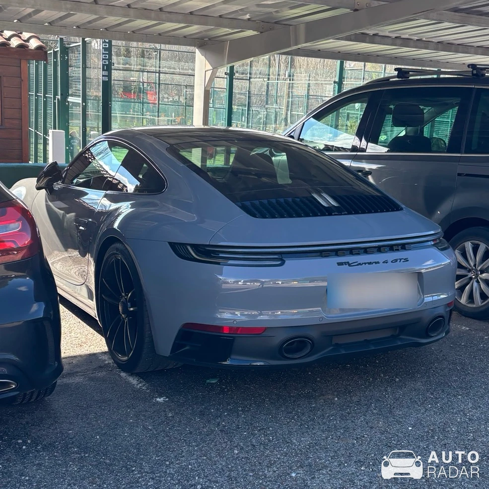 Porsche 992 Carrera 4 GTS MkI spotted in Madrid, España