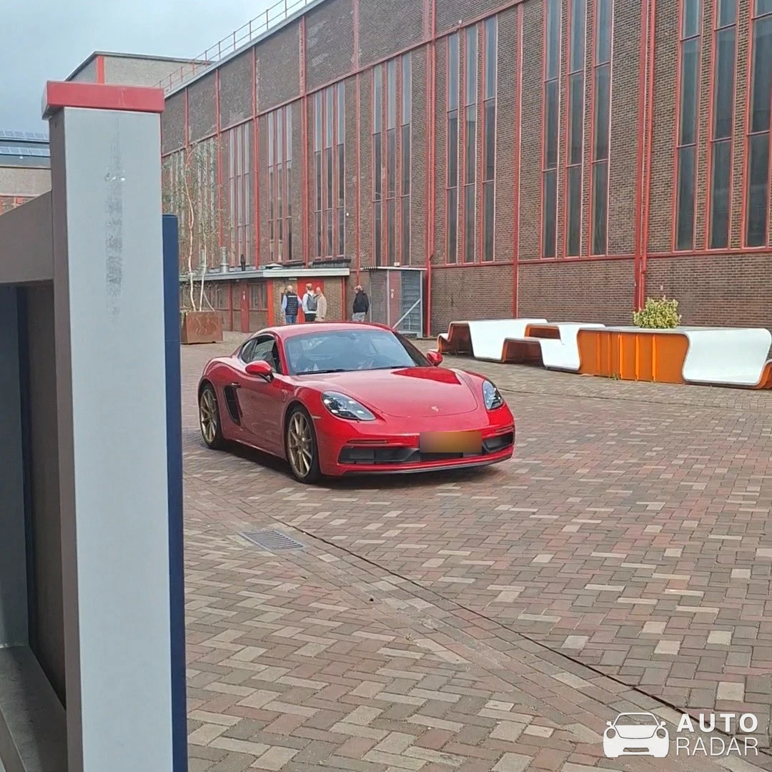 Porsche 718 Cayman Style Edition  spotted in Rotterdam, Netherlands