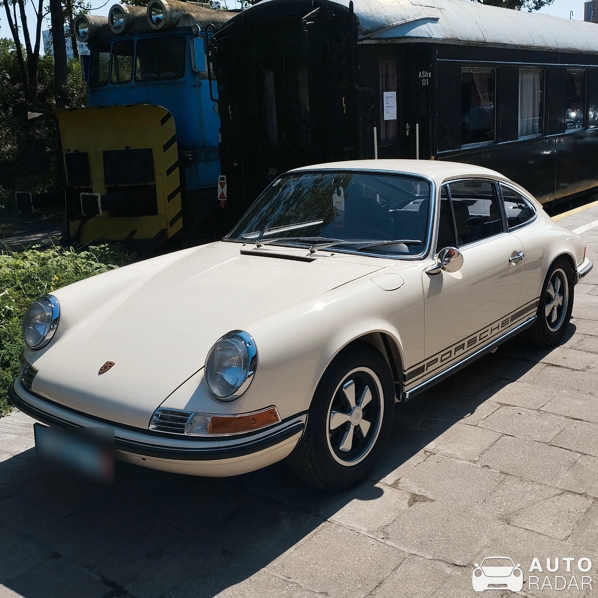Porsche 901 spotted in Warszawa