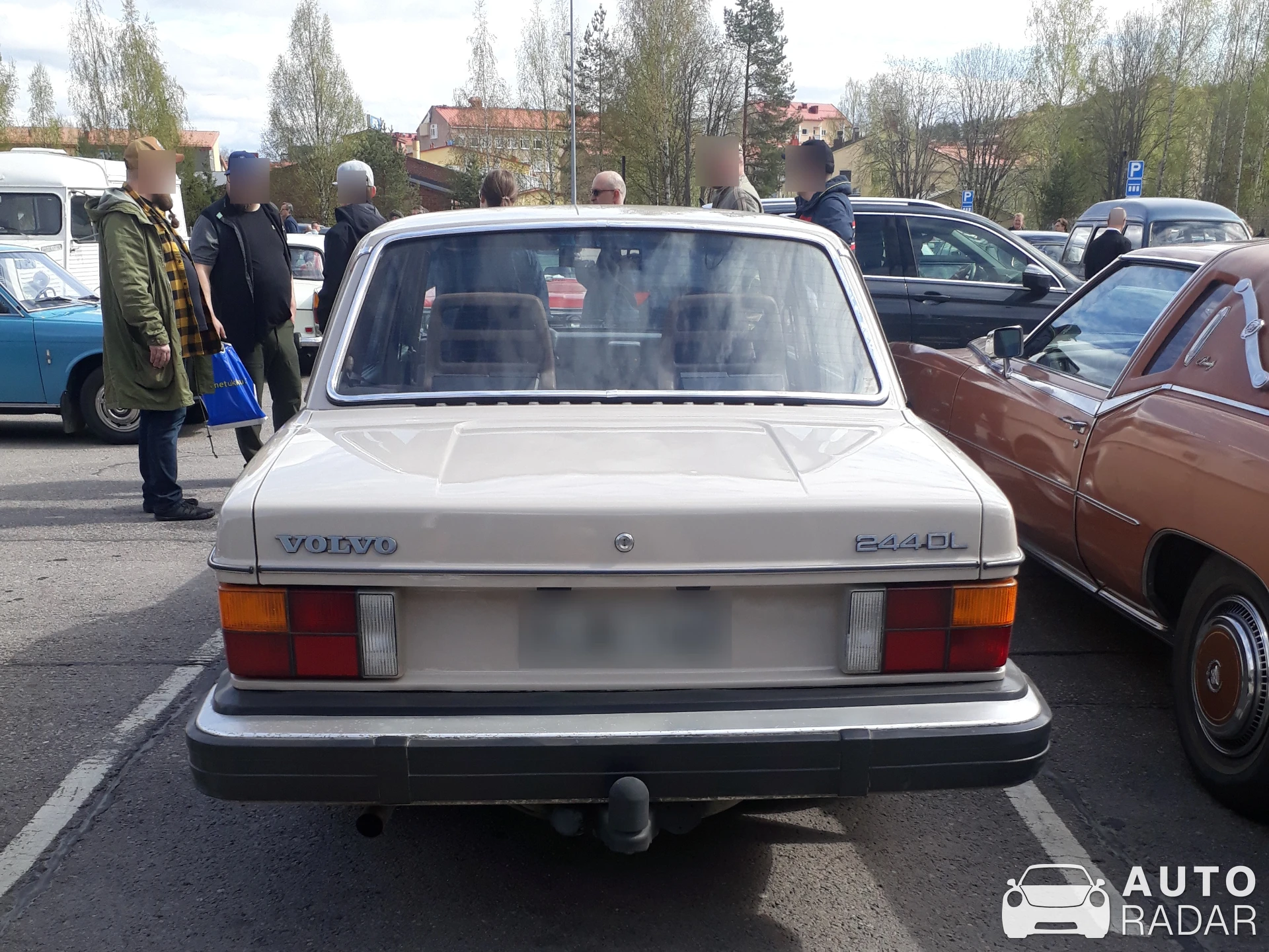 Volvo 244 DL spotted in Lahti