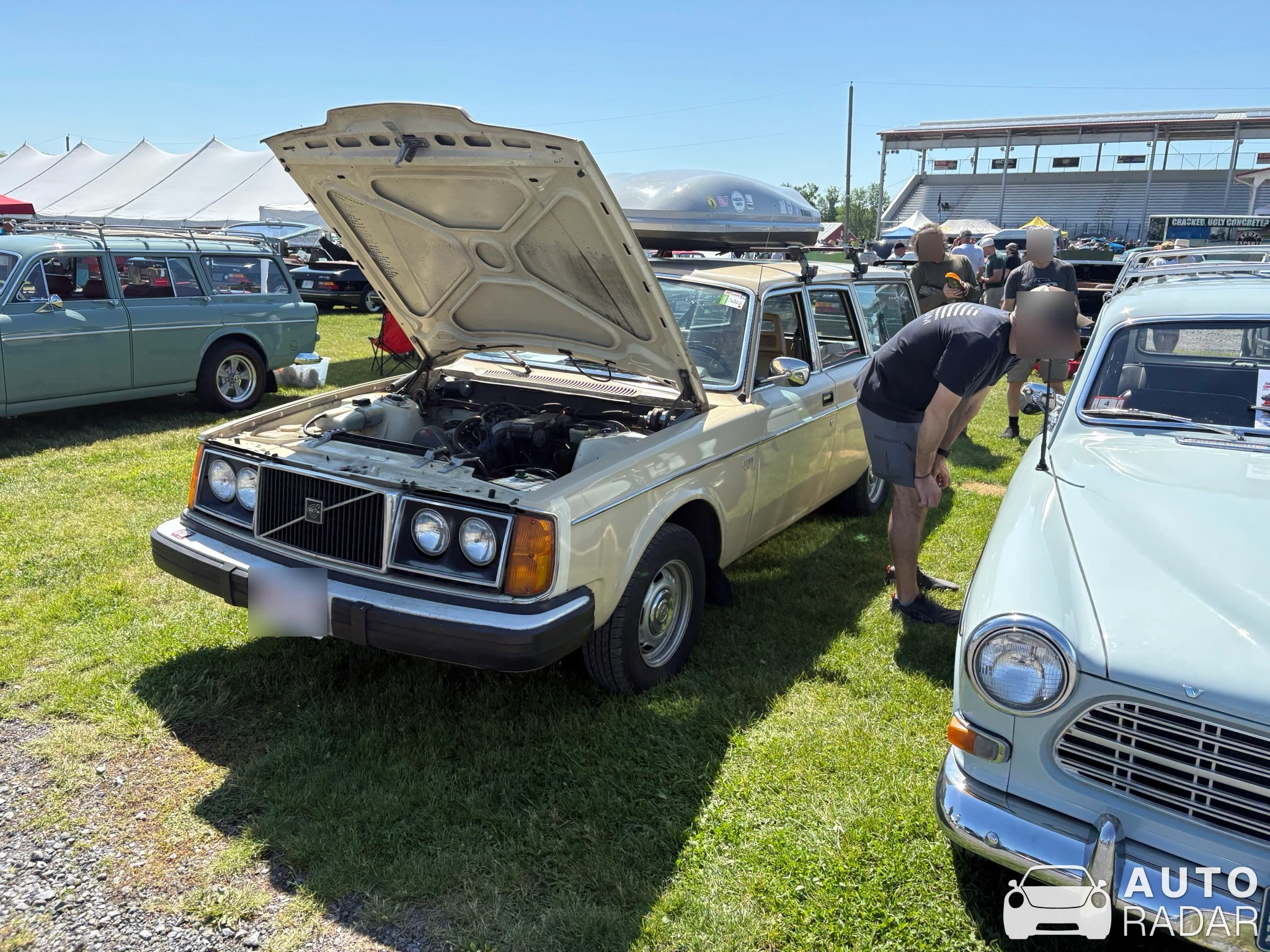 Volvo 240 GL spotted in Stockton
