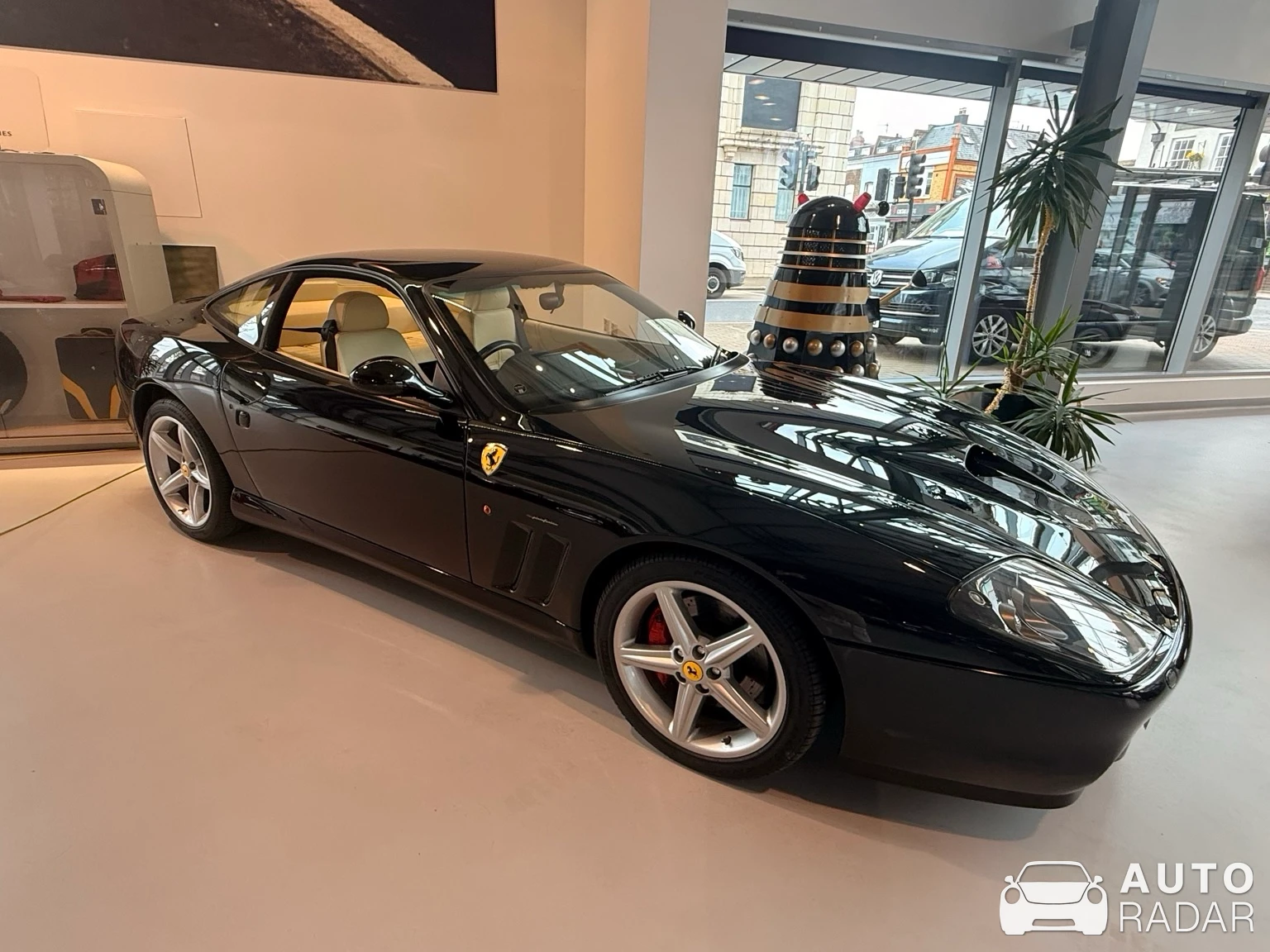 Ferrari 575M Superamerica spotted in Greater London, Reino Unido
