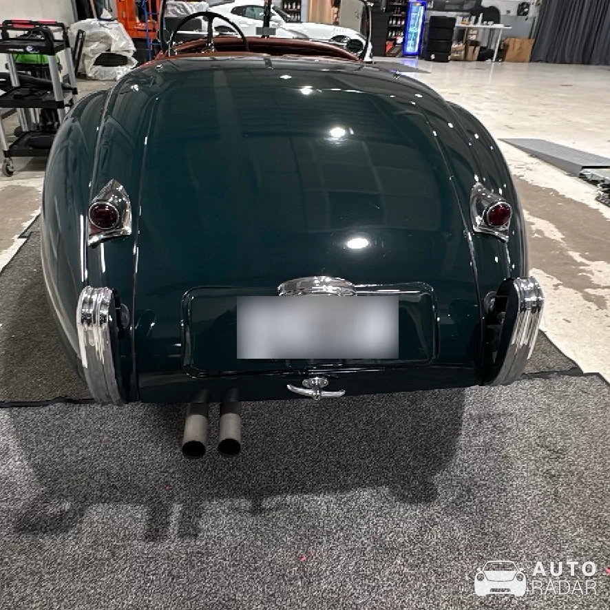 Jaguar XK120 spotted
