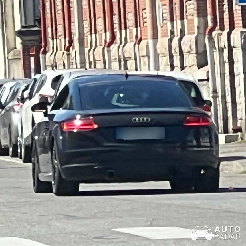 Audi TT spotted in Tarbes