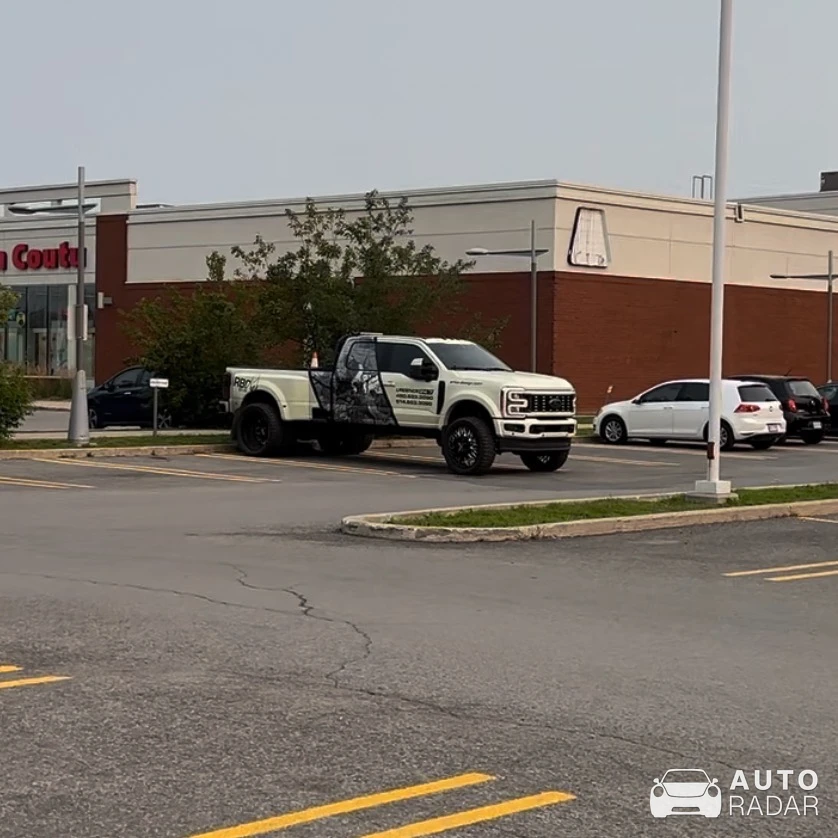 Ford F-450 spotted in Terrebonne, Canada