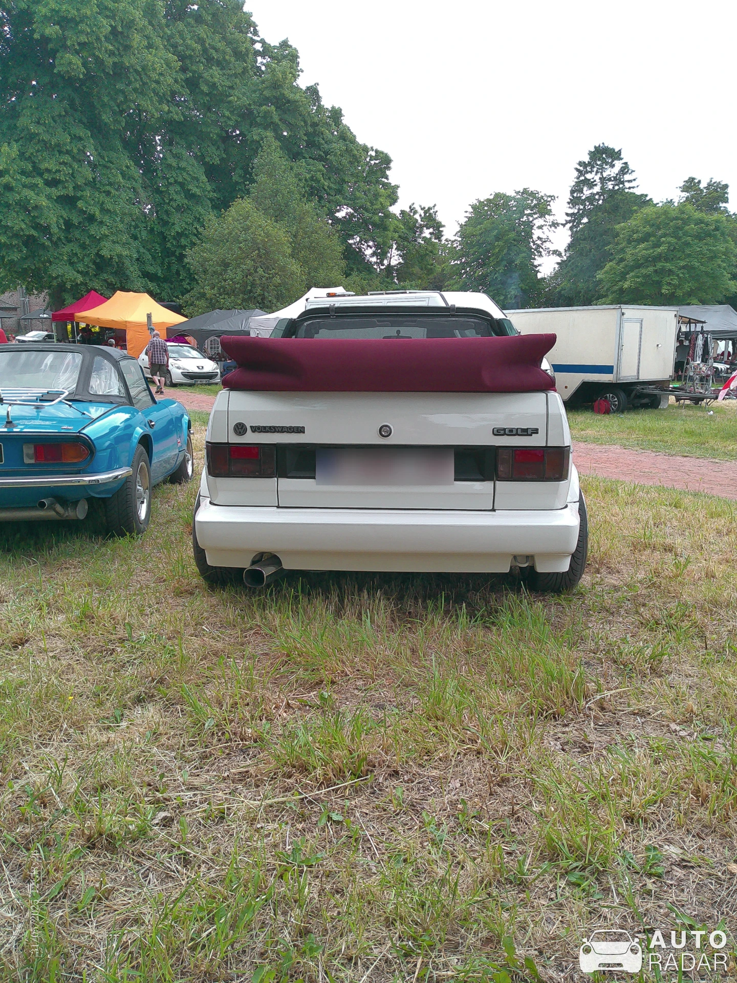 Volkswagen Golf Cabriolet MkII spotted in Roost-Warendin