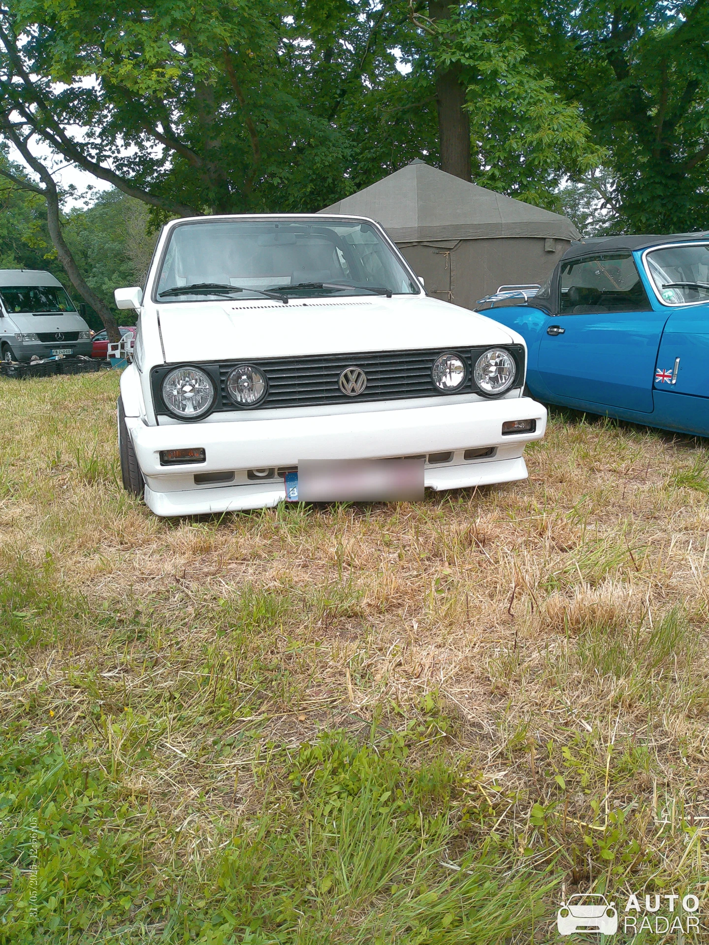 Volkswagen Golf Cabriolet MkII spotted in Roost-Warendin, France