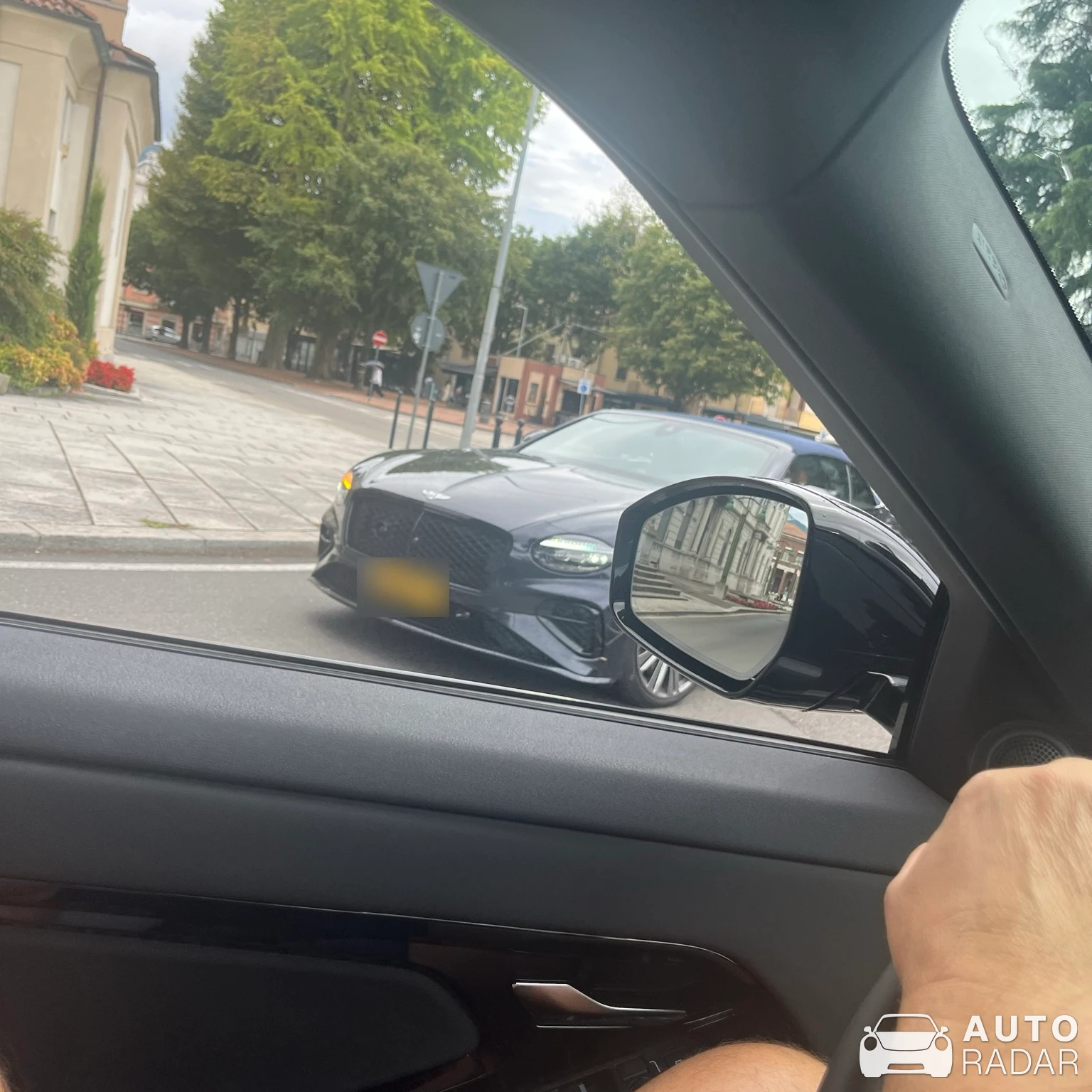 Bentley Continental GTC Speed First Edition spotted in Luino