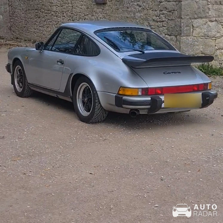 Porsche 911 Carrera 3.0 spotted in Conwy Principal Area, United Kingdom
