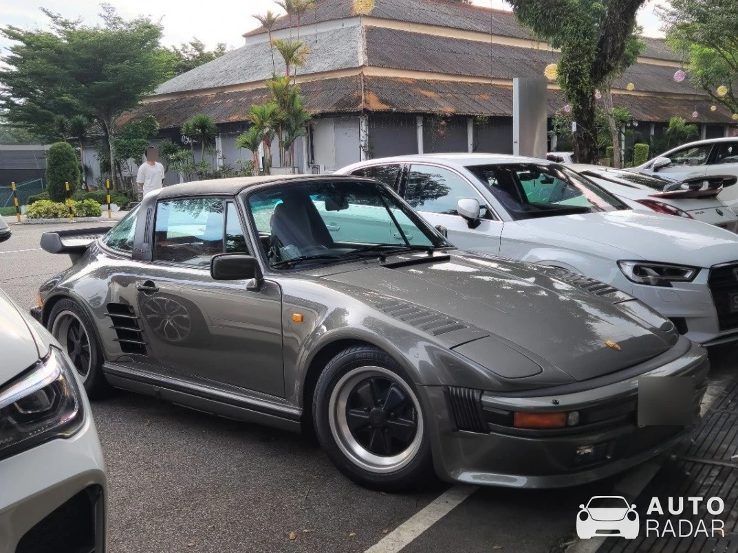 Porsche 930 Turbo Flachbau Cabriolet spotted in Singapore