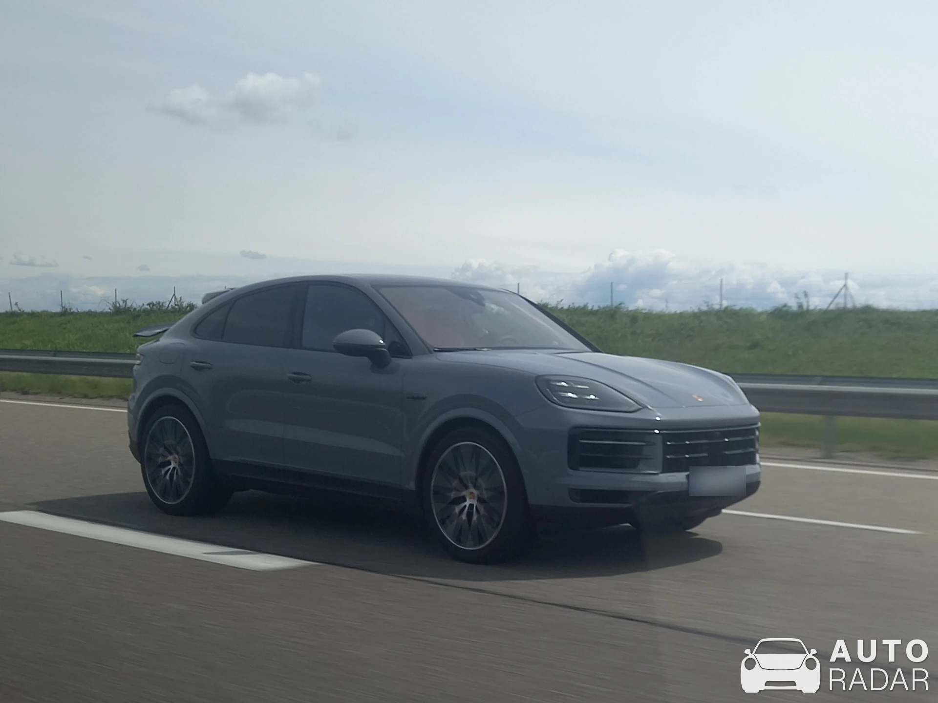 Porsche Cayenne Coupé Turbo S E-Hybrid spotted in Dorlisheim