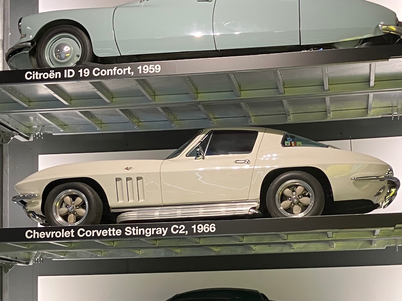 Chevrolet Corvette C2 Stingray