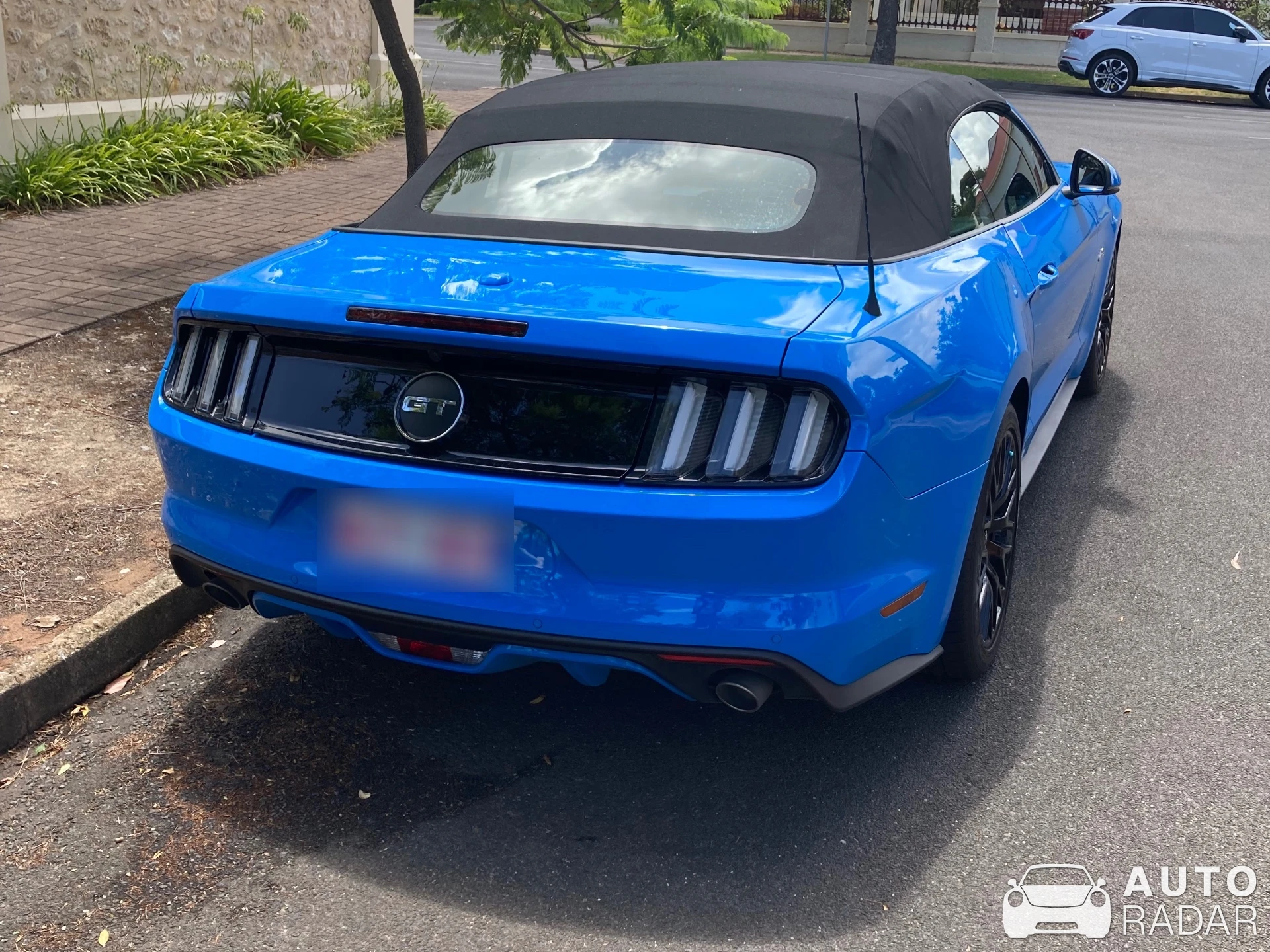 Ford Mustang GT Convertible 2015 spotted in Dulwich